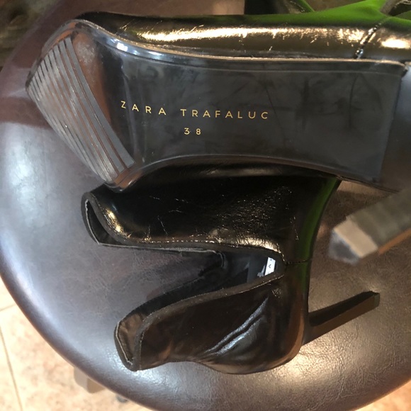 Boots - Picture 5 of 5